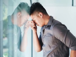 哪些因素会导致睾丸发育不良